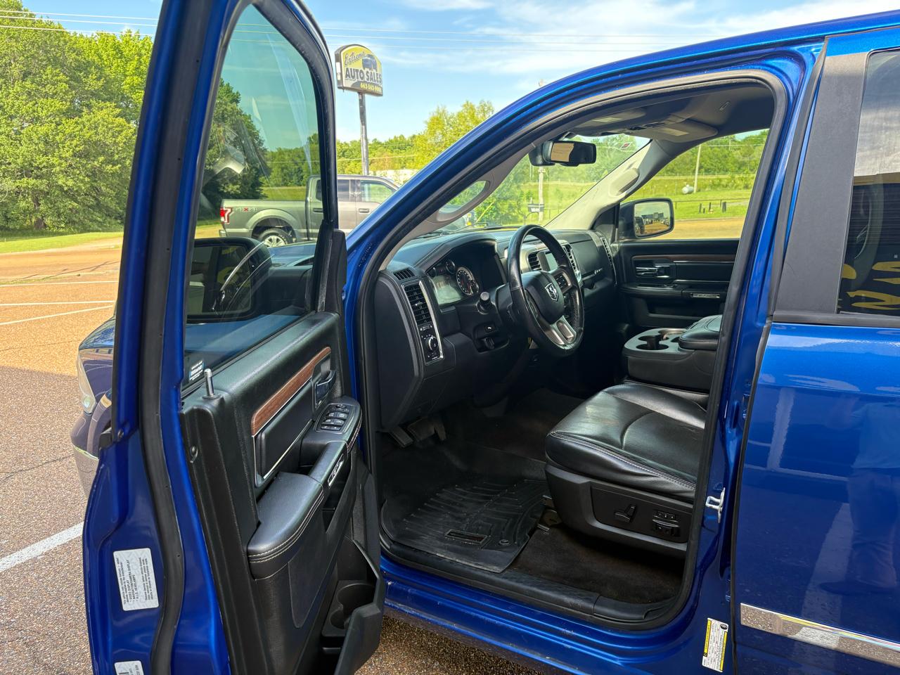 RAM 1500 Laramie Crew Cab SWB 2WD 2017