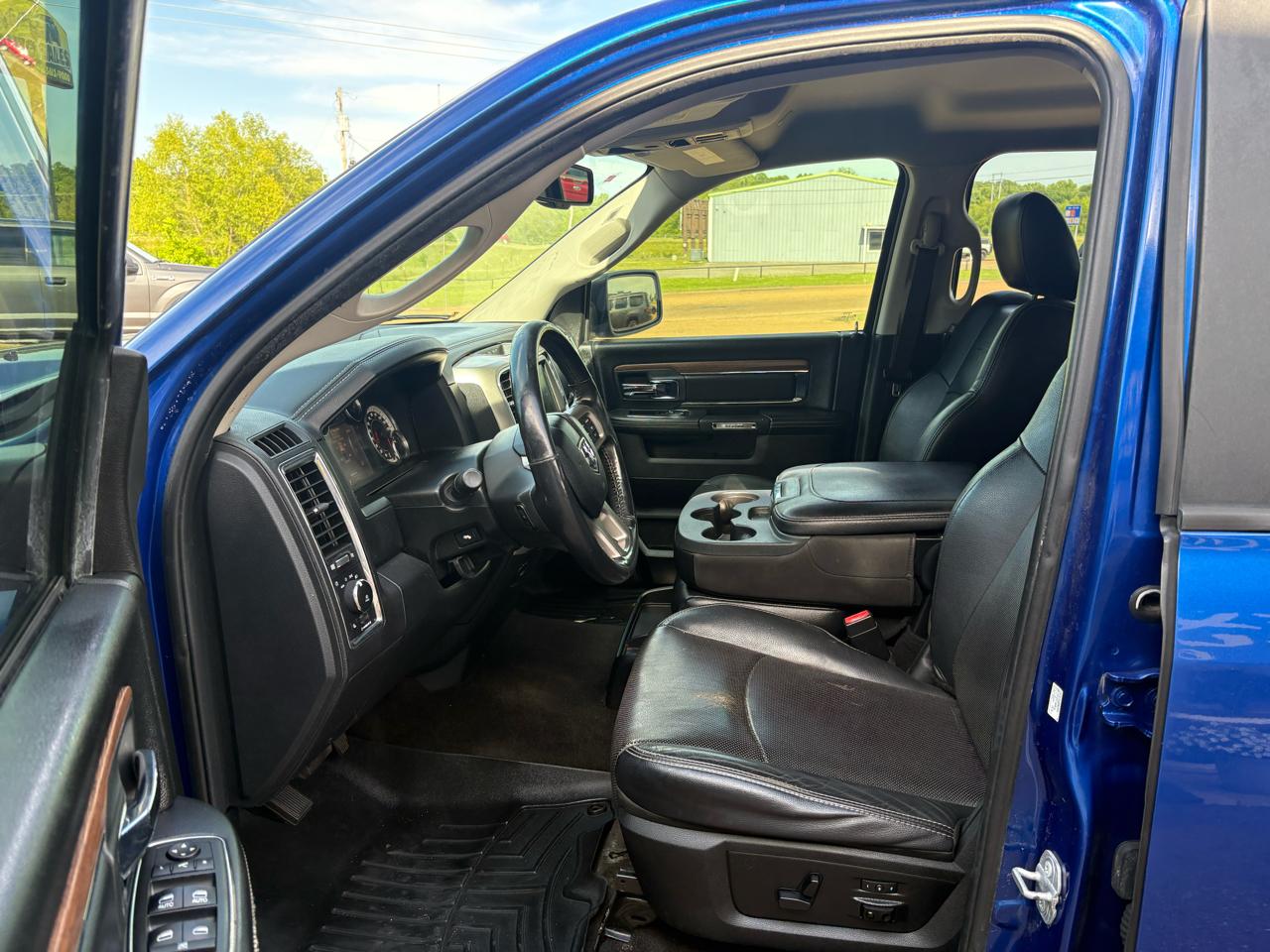RAM 1500 Laramie Crew Cab SWB 2WD 2017