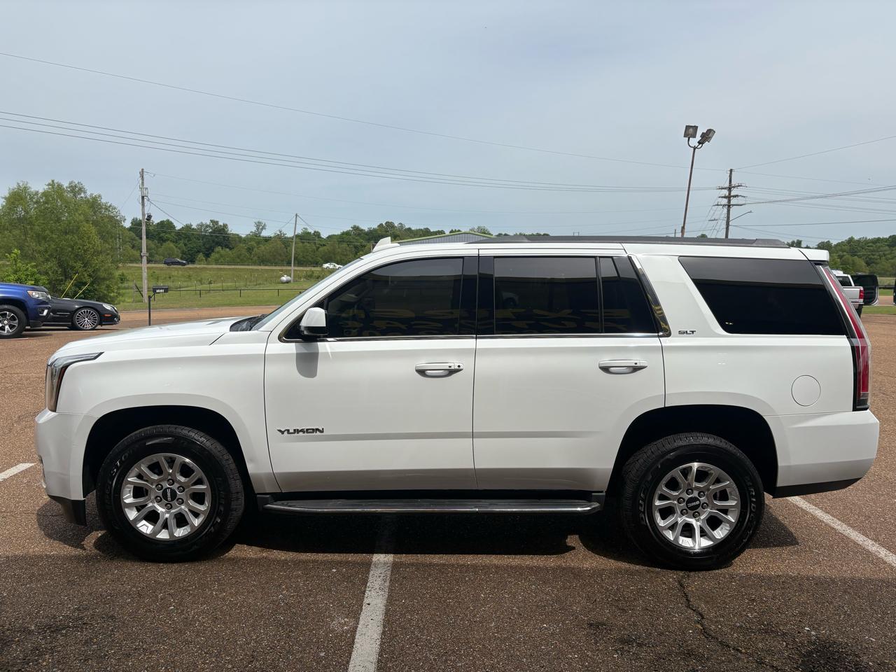 GMC Yukon SLT 4WD 2017