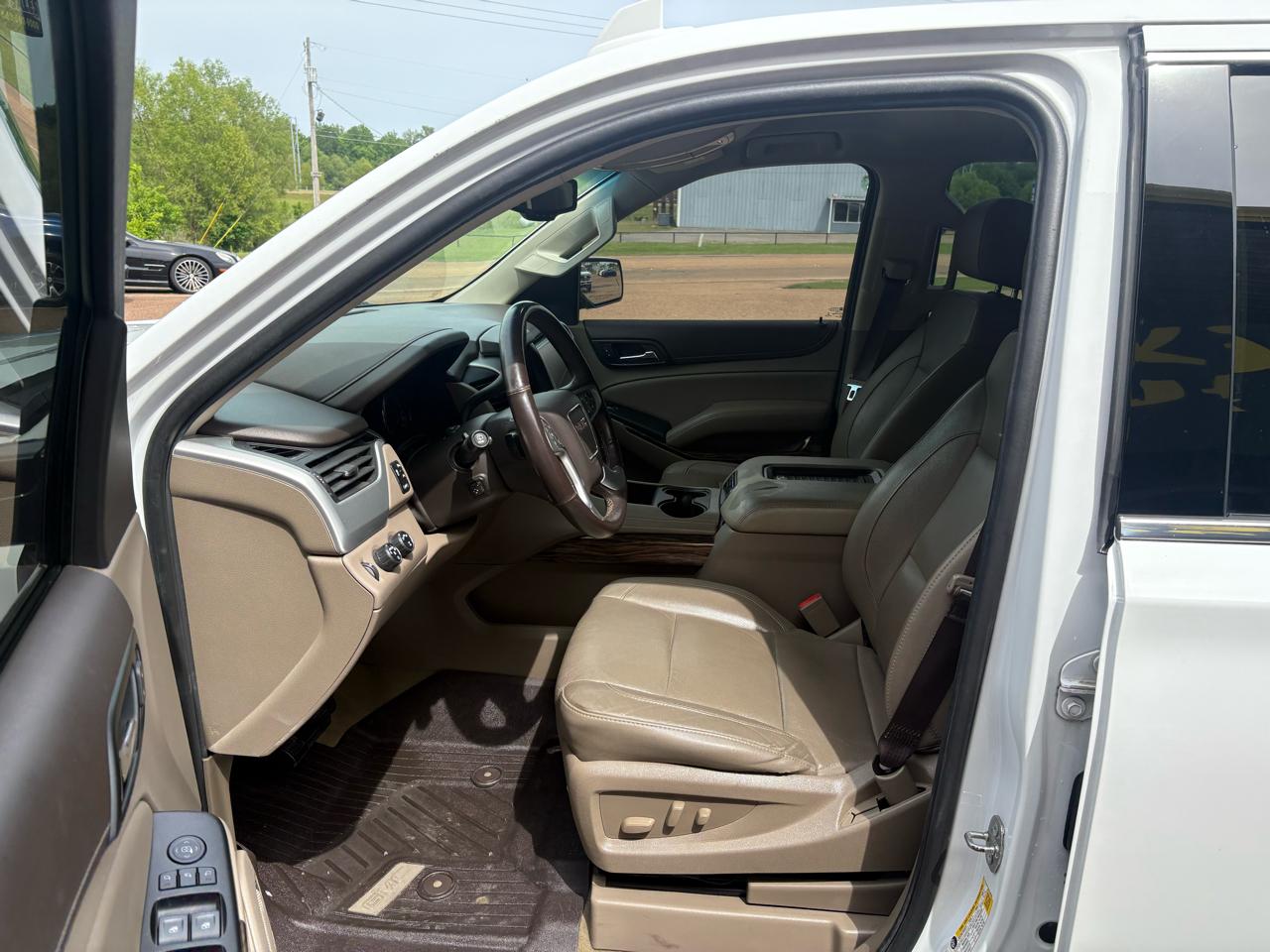 GMC Yukon SLT 4WD 2017