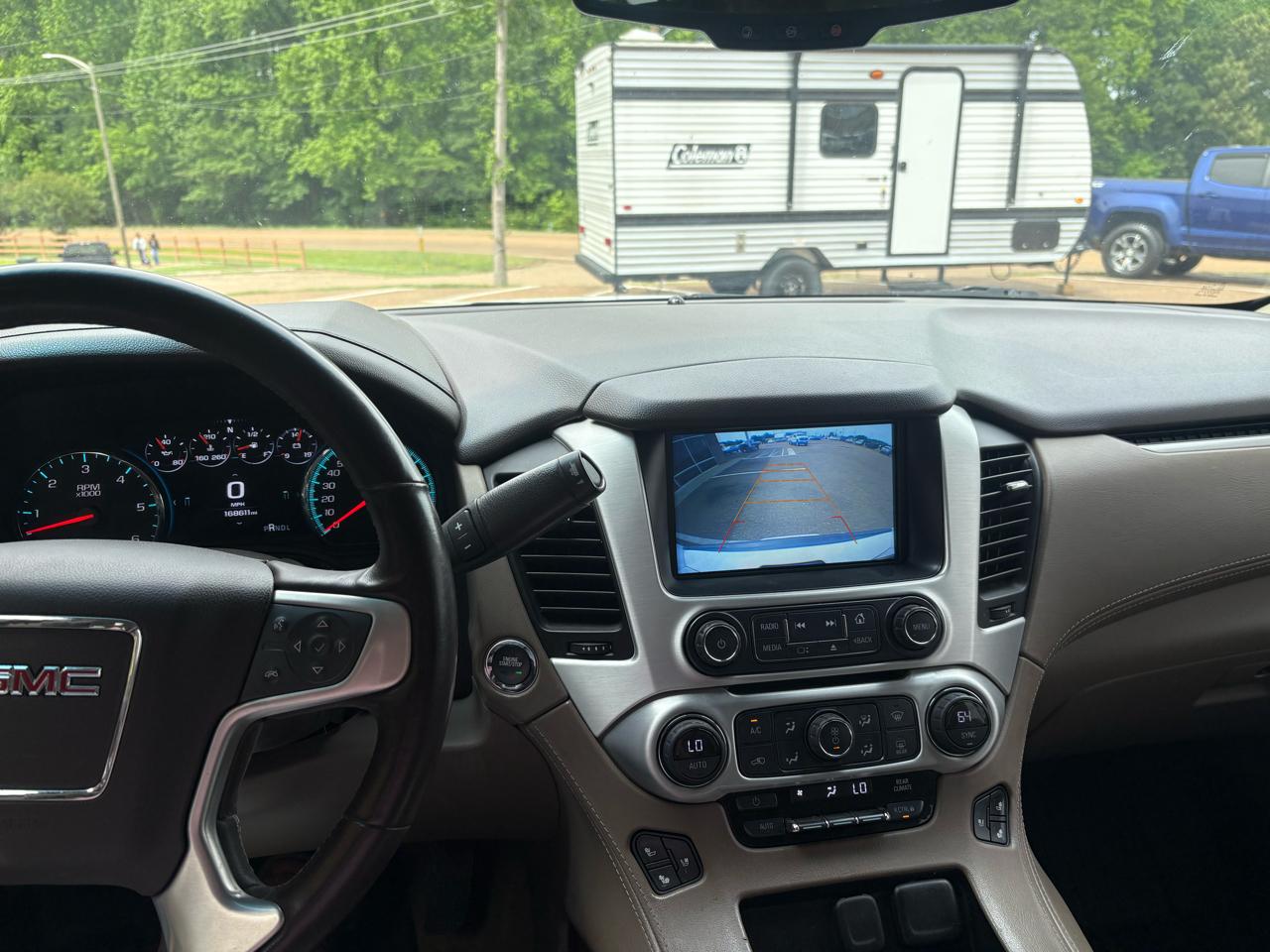 GMC Yukon SLT 4WD 2017