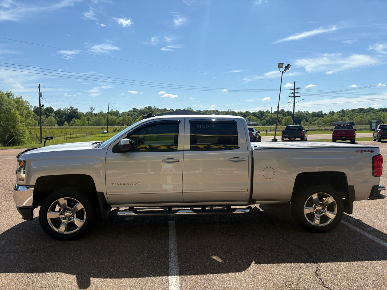 Chevrolet Silverado 1500 LT Crew Cab 4WD 2017