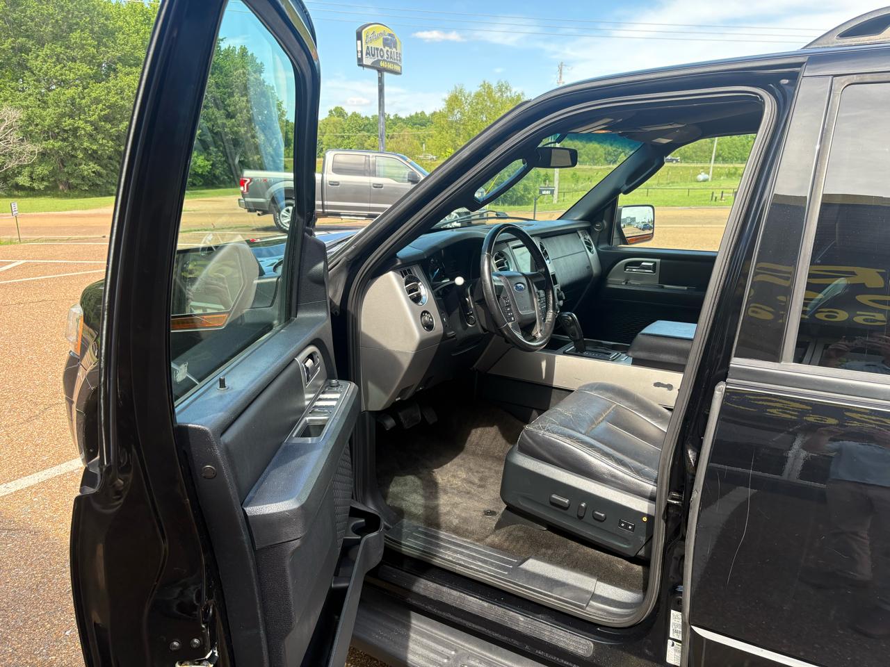 Ford Expedition XLT 2WD 2016