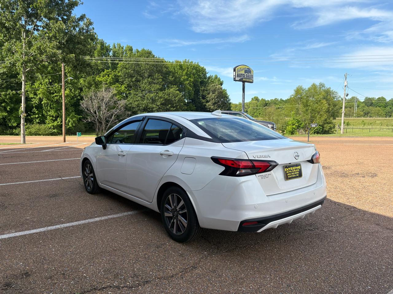 Nissan Versa SV 2020