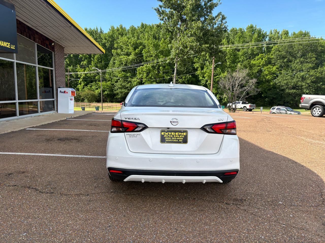 Nissan Versa SV 2020
