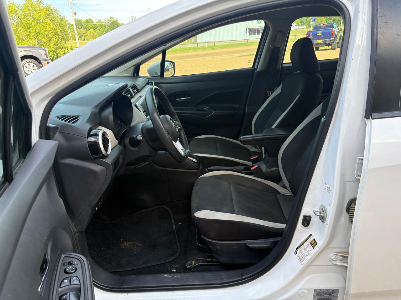 Nissan Versa SV 2020