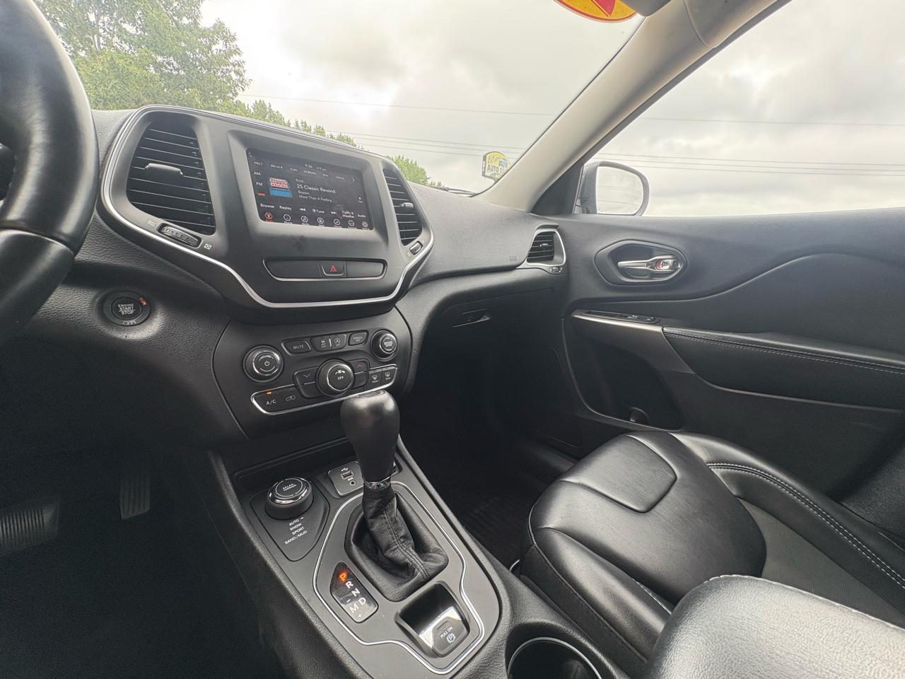 Jeep Cherokee Latitude Plus 4WD 2019