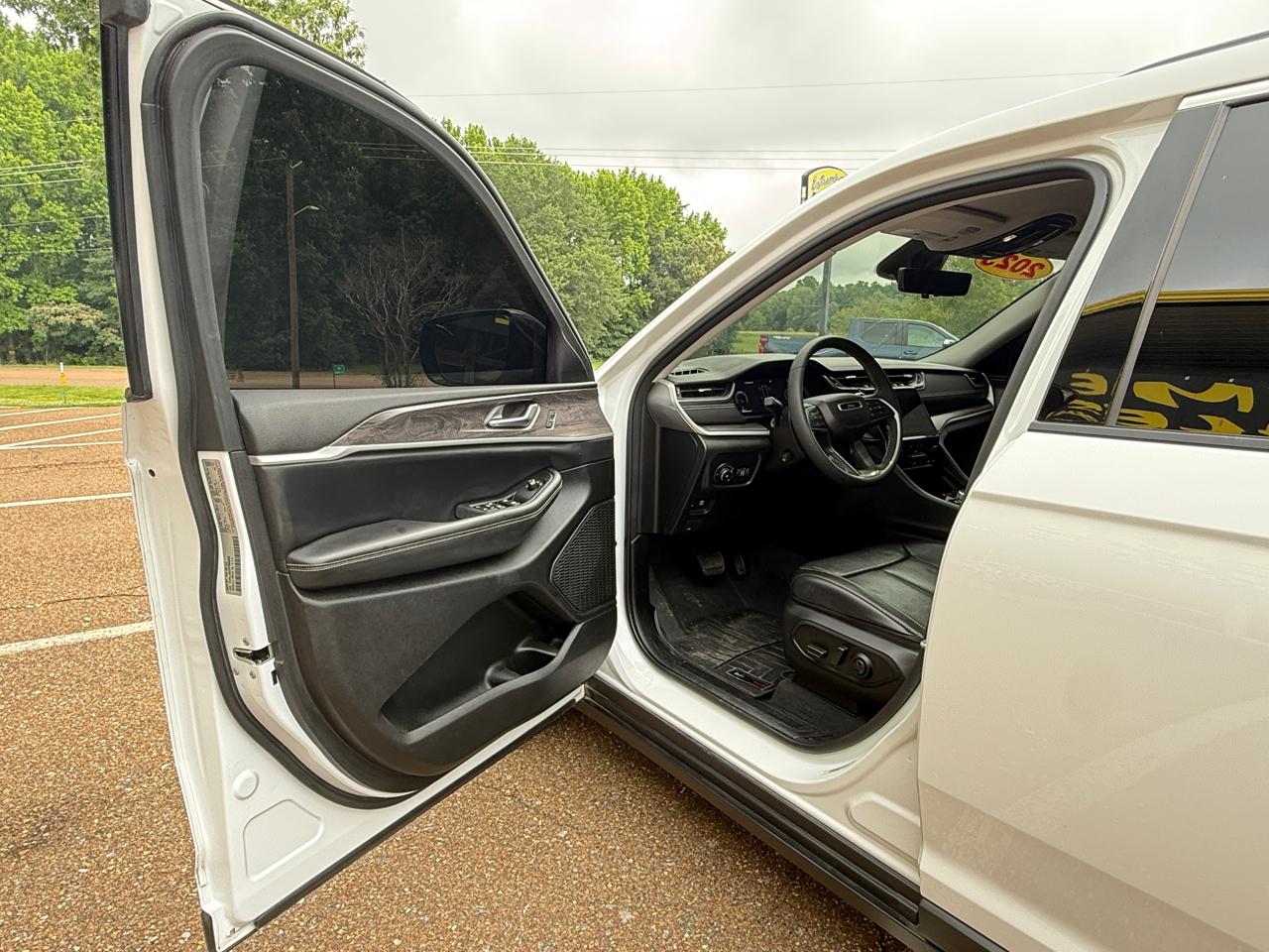 Jeep Grand Cherokee L Limited 2WD 2023