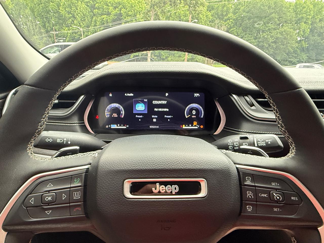 Jeep Grand Cherokee L Limited 2WD 2023