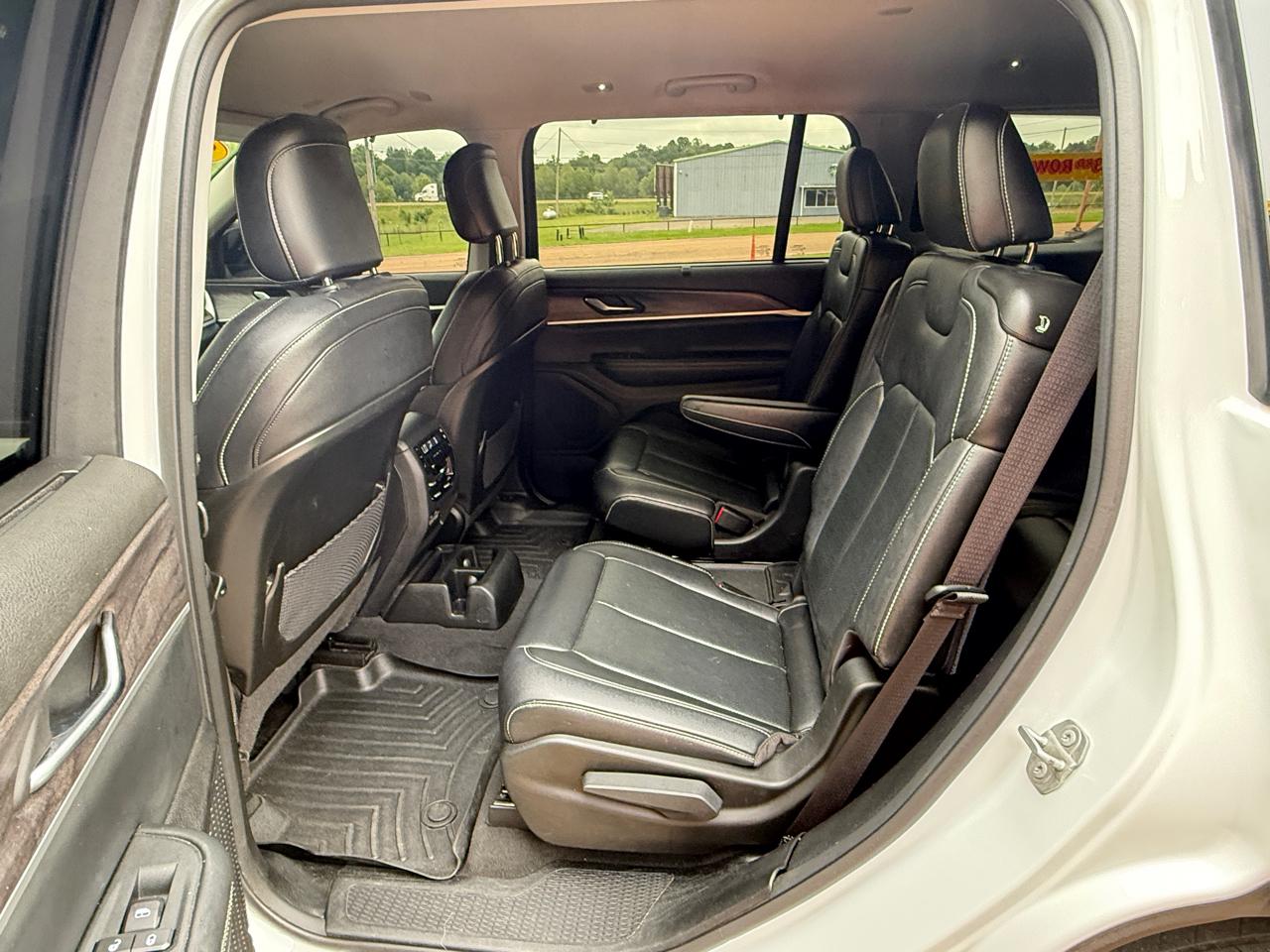 Jeep Grand Cherokee L Limited 2WD 2023