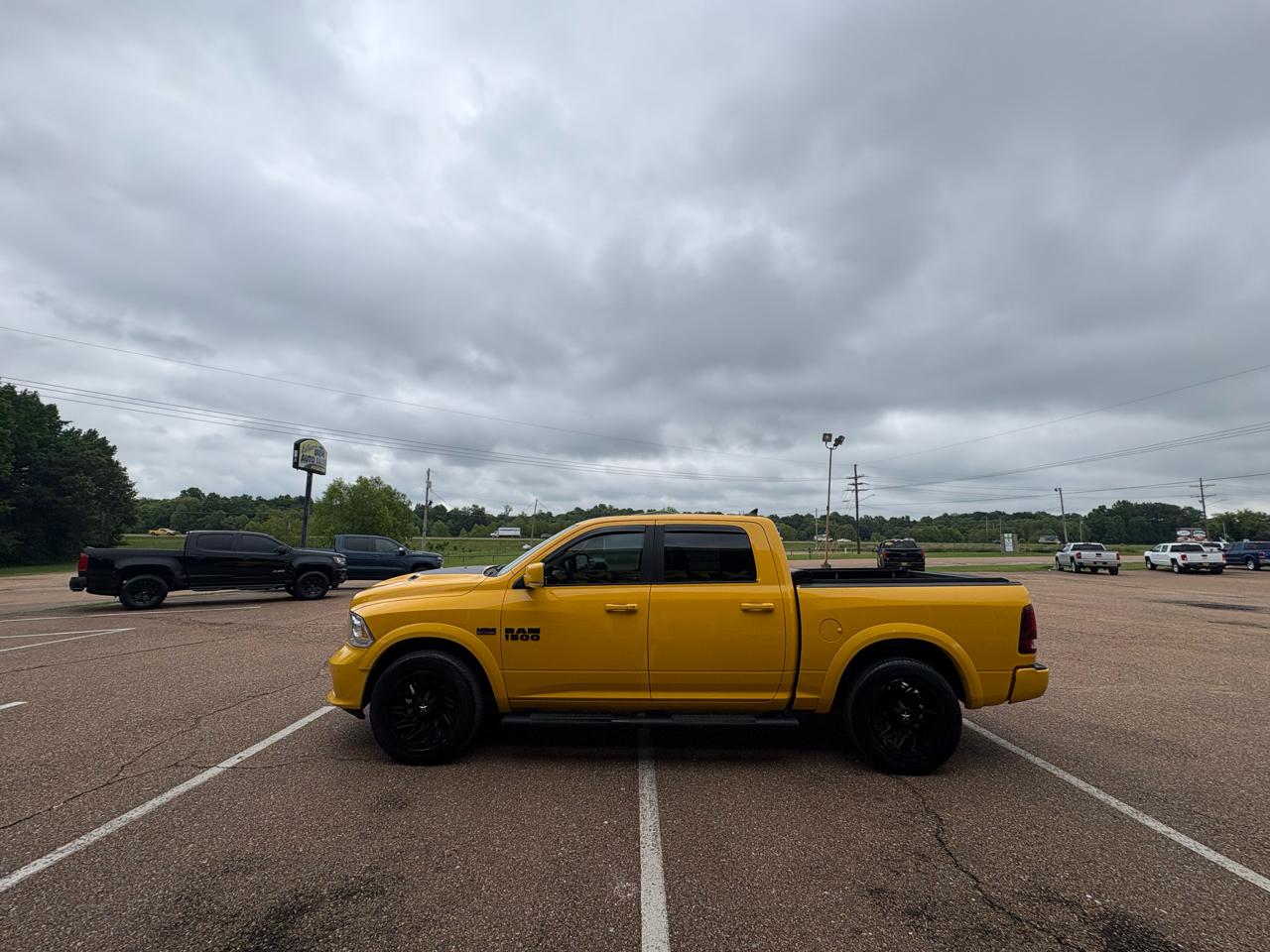 RAM 1500 Sport Crew Cab SWB 4WD 2016