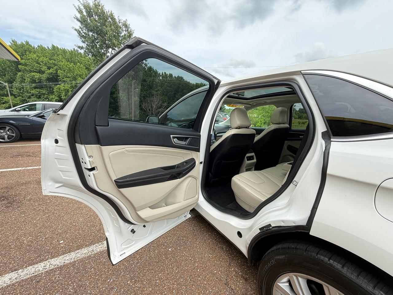 Ford Edge Titanium AWD 2021