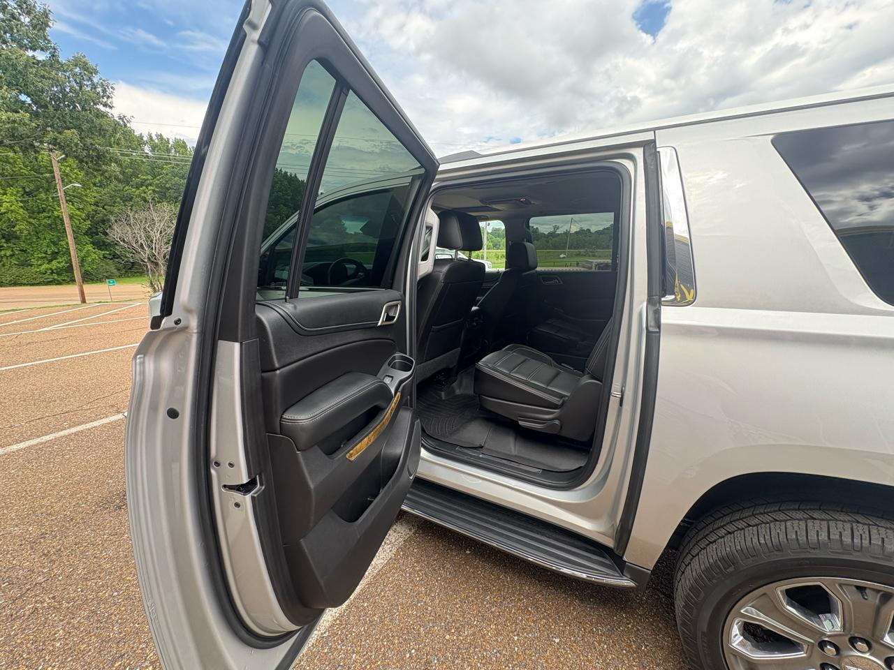 GMC Yukon XL Denali 4WD 2017