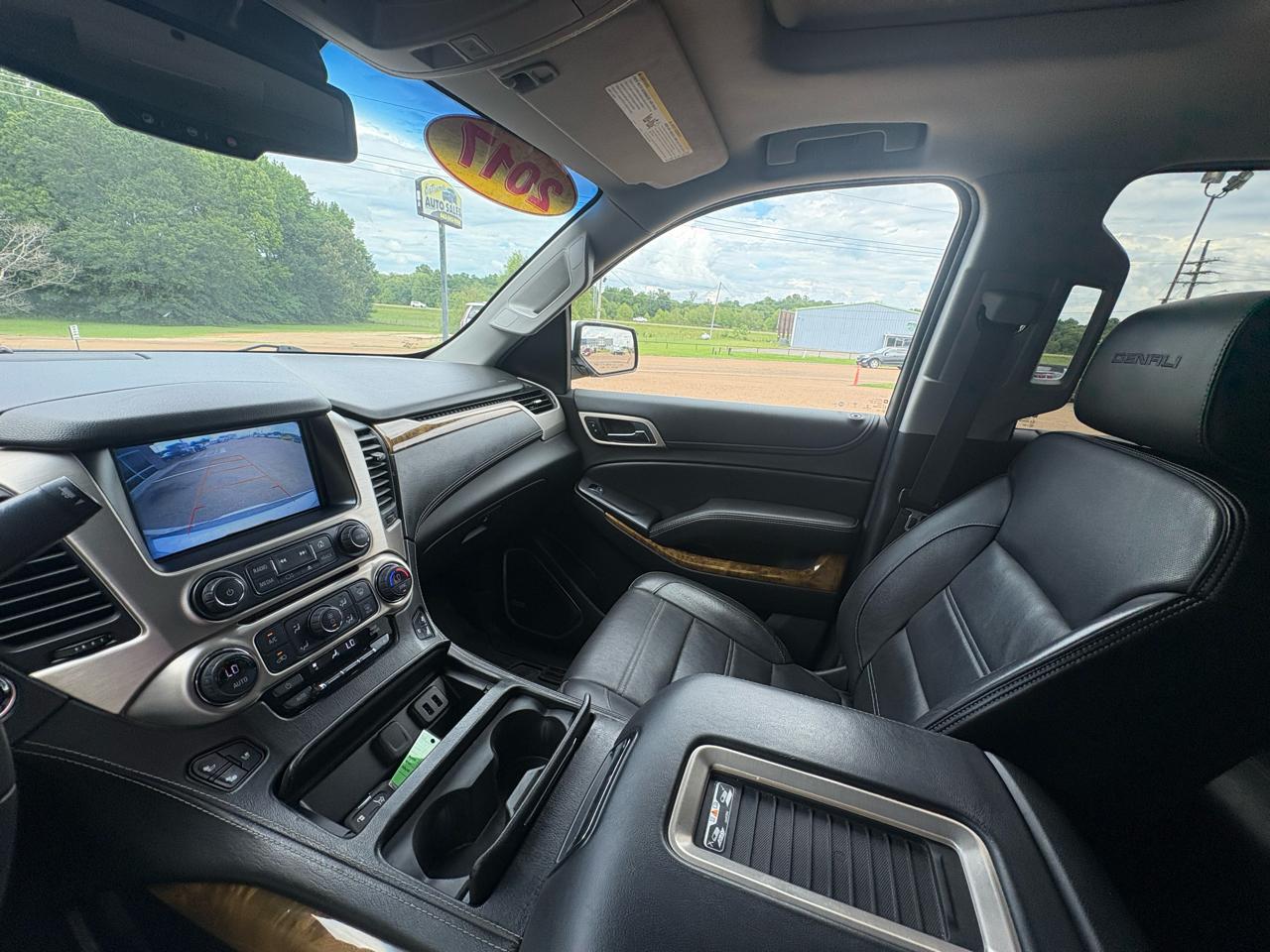 GMC Yukon XL Denali 4WD 2017