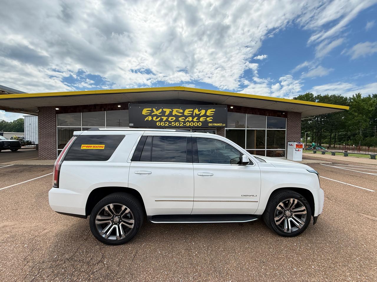 GMC Yukon Denali 4WD 2017