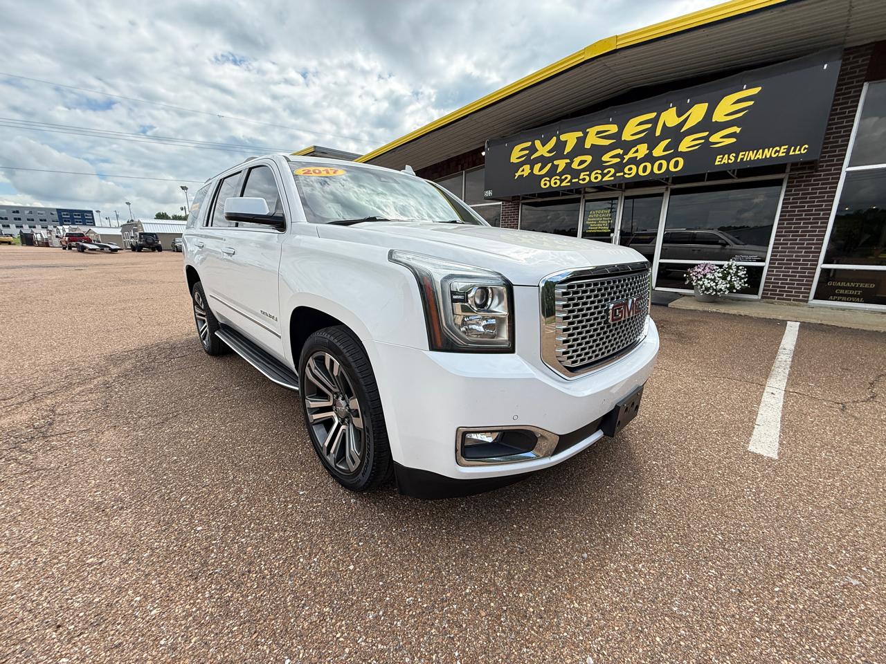 GMC Yukon Denali 4WD 2017