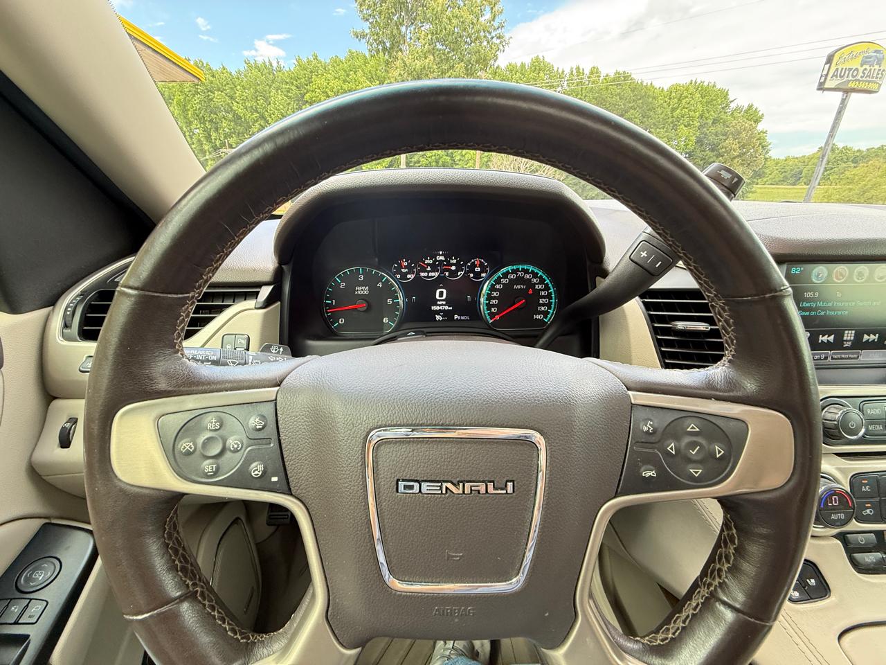 GMC Yukon Denali 4WD 2017