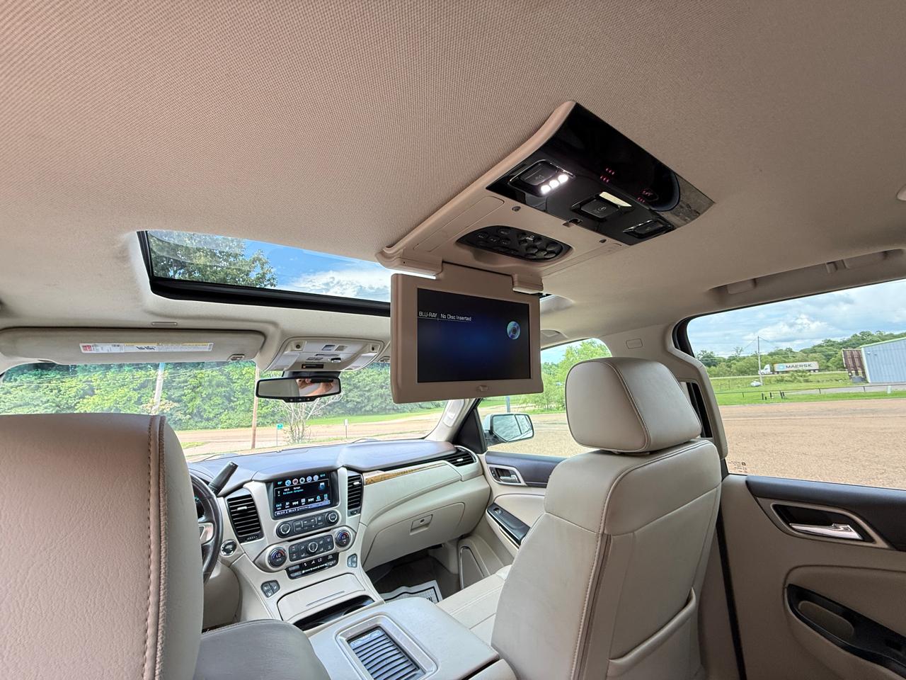 GMC Yukon Denali 4WD 2017