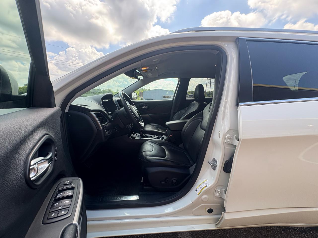 Jeep Cherokee Overland 4WD 2019