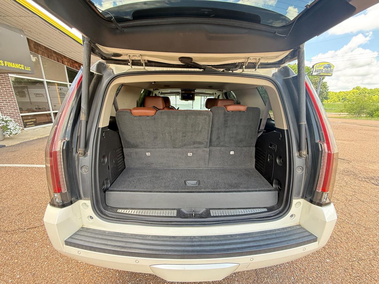 Cadillac Escalade 4WD 4dr Premium 2015