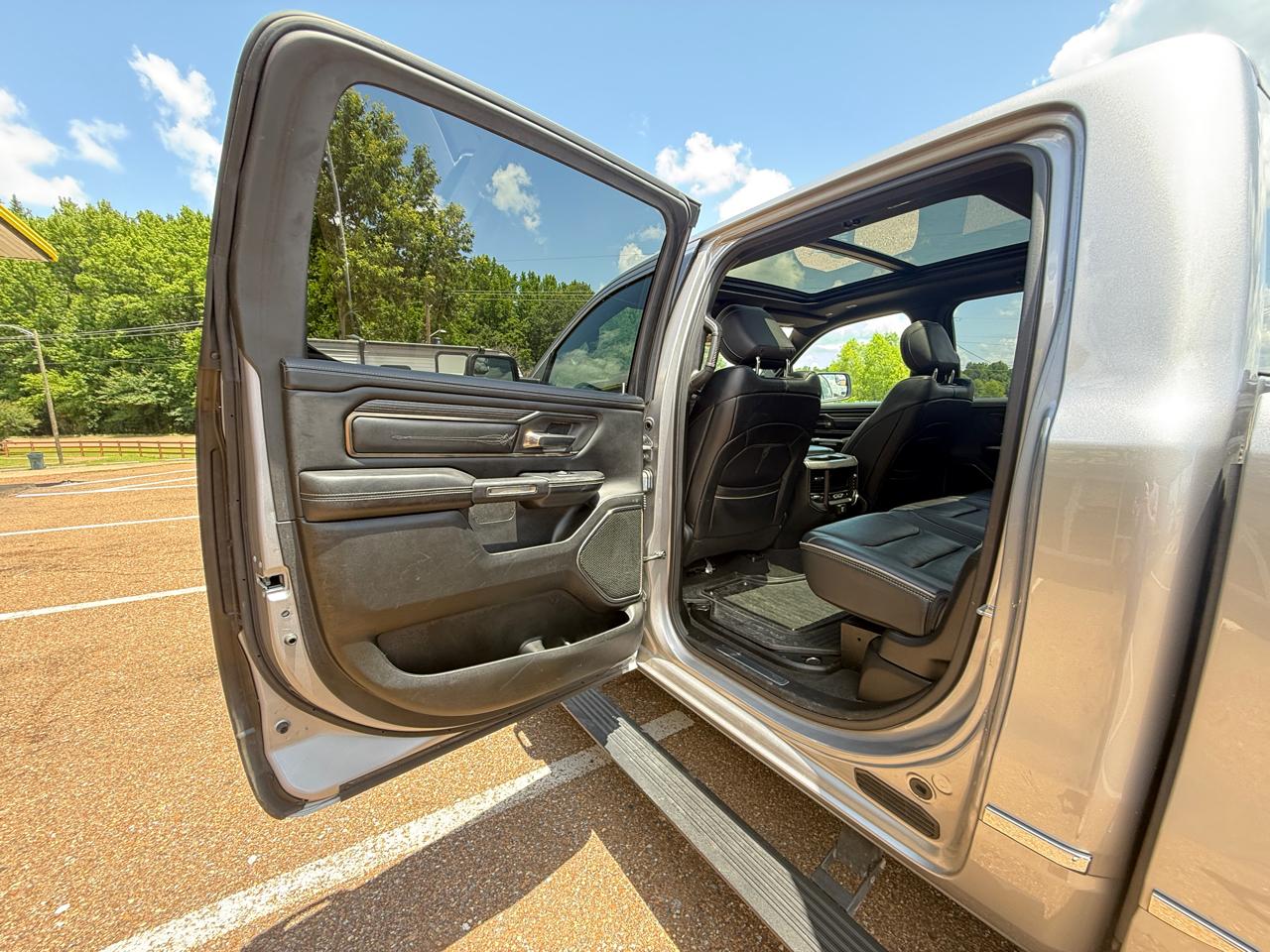 RAM 1500 Limited 4x4 Crew Cab 5'7" Box 2019