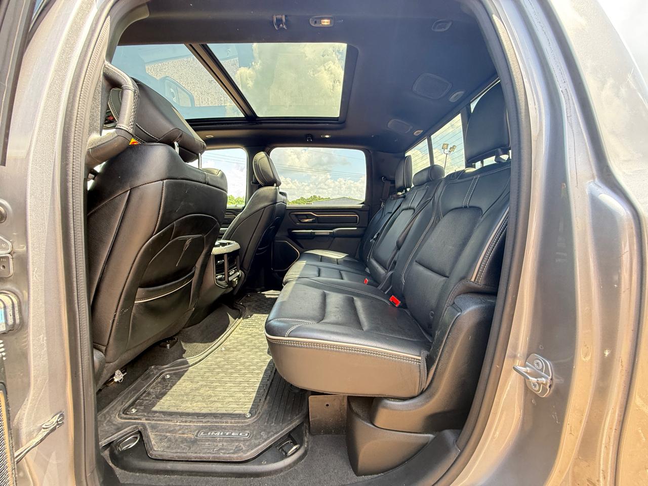 RAM 1500 Limited 4x4 Crew Cab 5'7" Box 2019