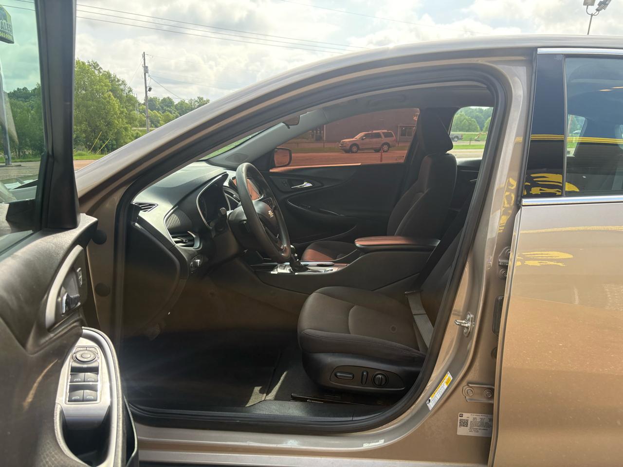 Chevrolet Malibu 4dr Sdn 1LT 2023