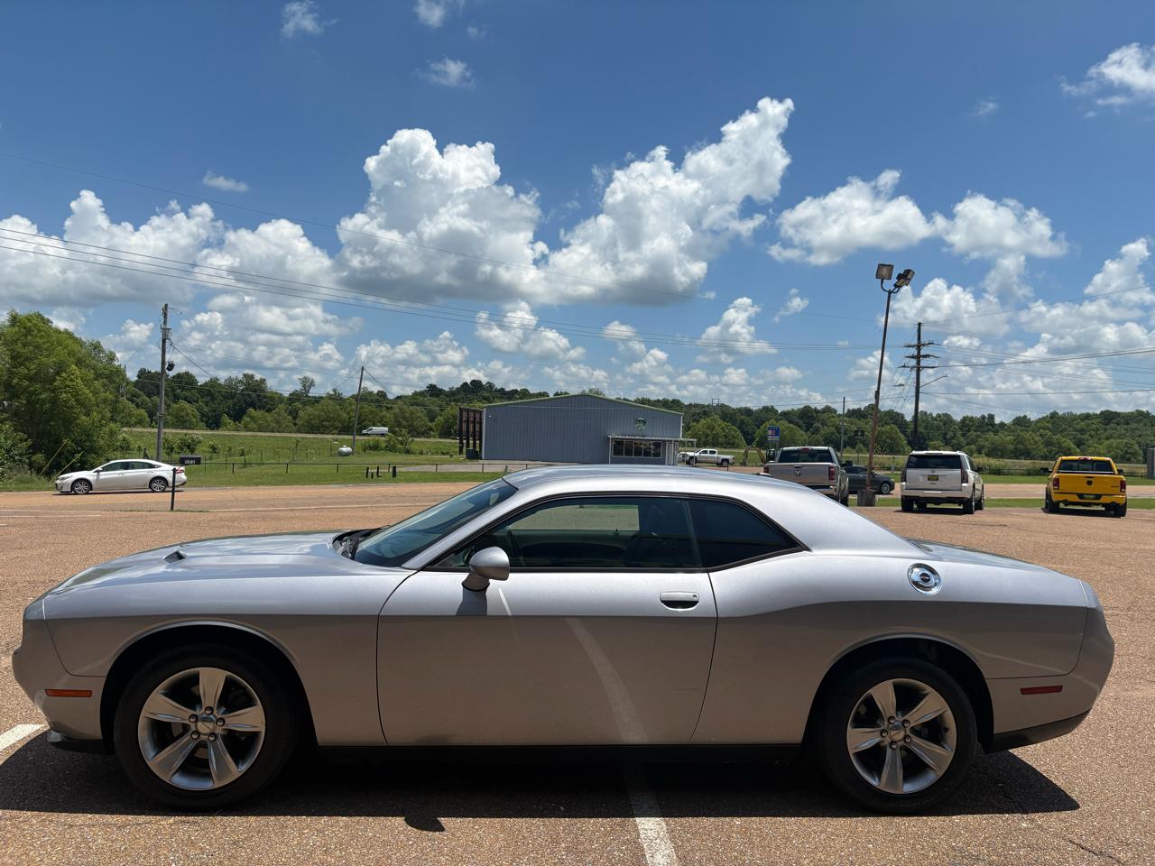 Dodge Challenger 2dr Cpe SXT 2015