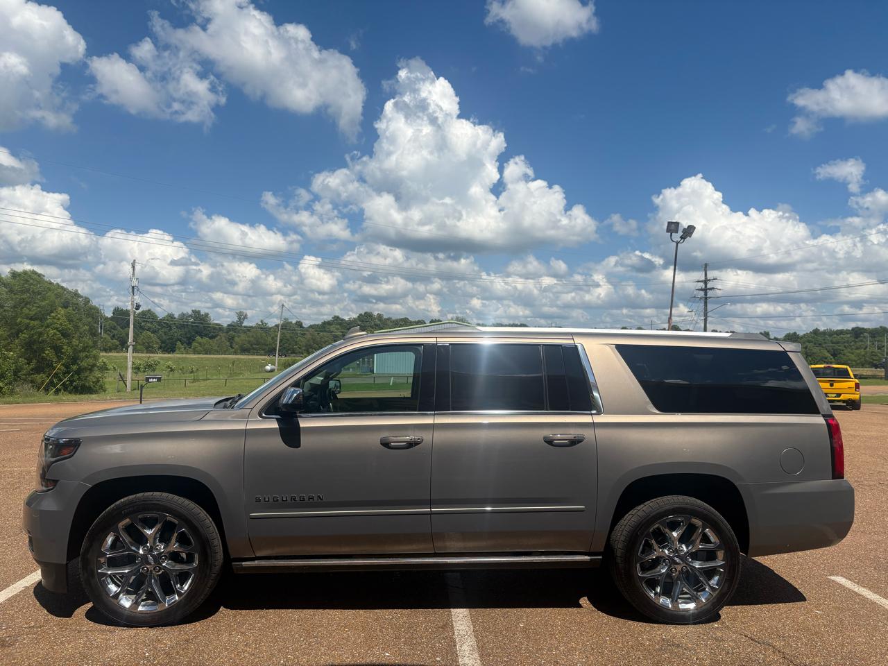 Chevrolet Suburban 2WD 4dr 1500 Premier 2017
