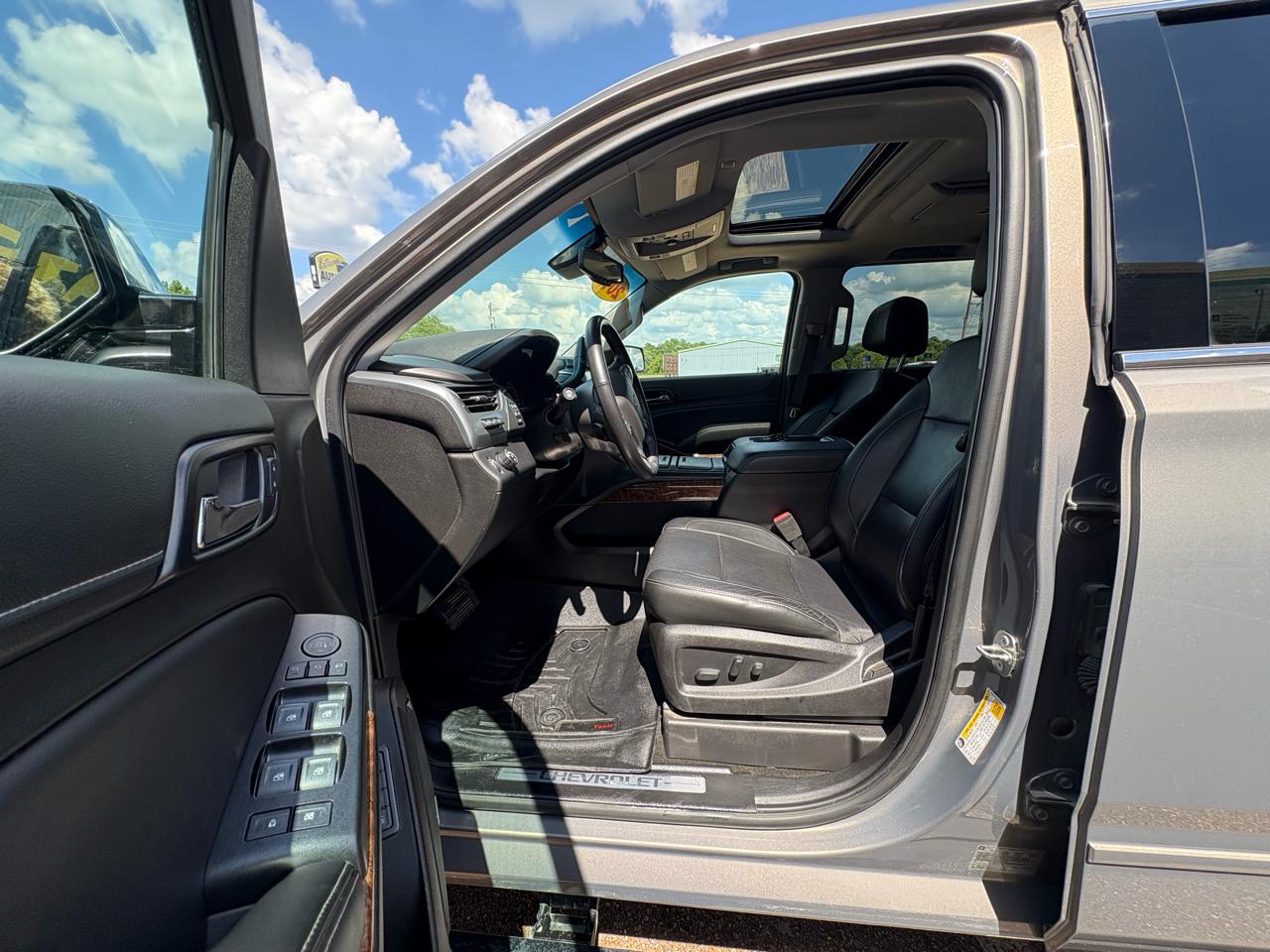 Chevrolet Suburban 2WD 4dr 1500 Premier 2017