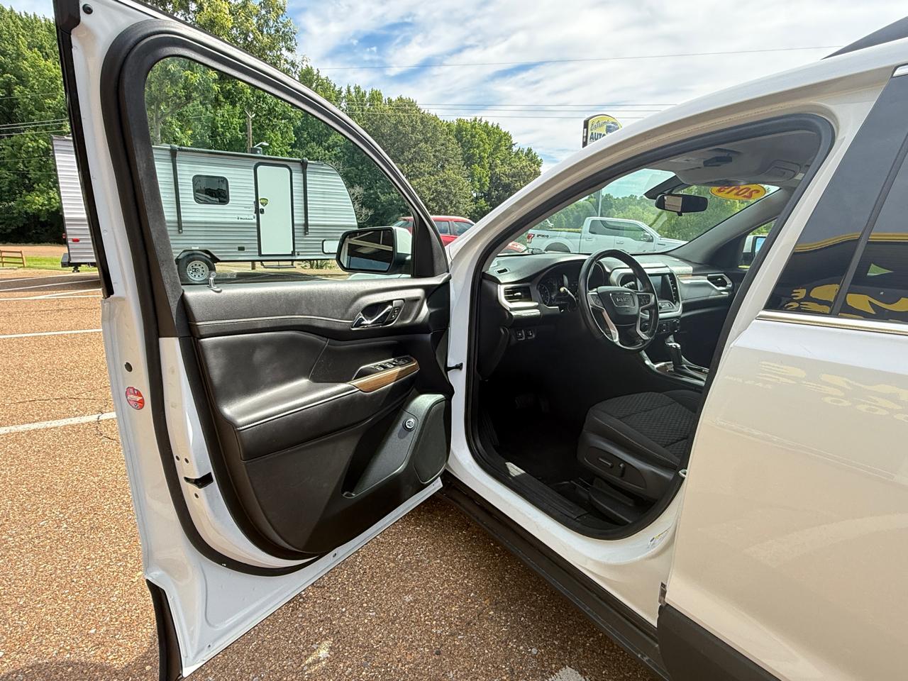 GMC Acadia AWD 4dr SLE w/SLE-2 2019