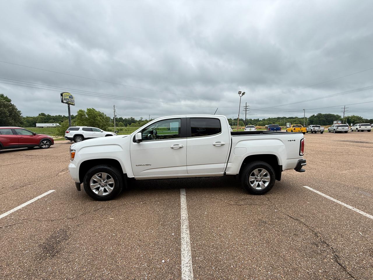 GMC Canyon 4WD Crew Cab 128.3" SLE 2015