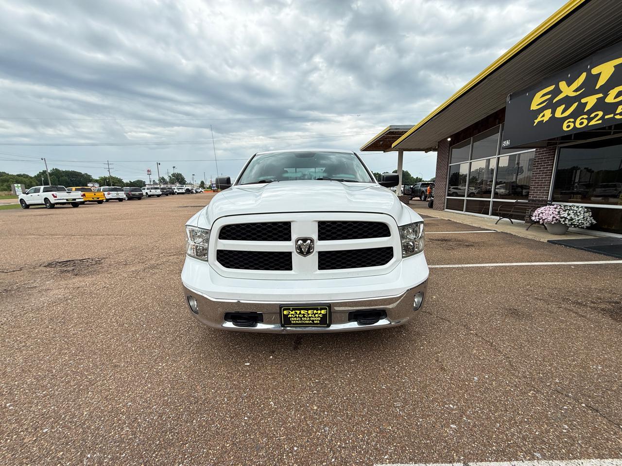 RAM 1500 4WD Crew Cab 149" Outdoorsman 2017