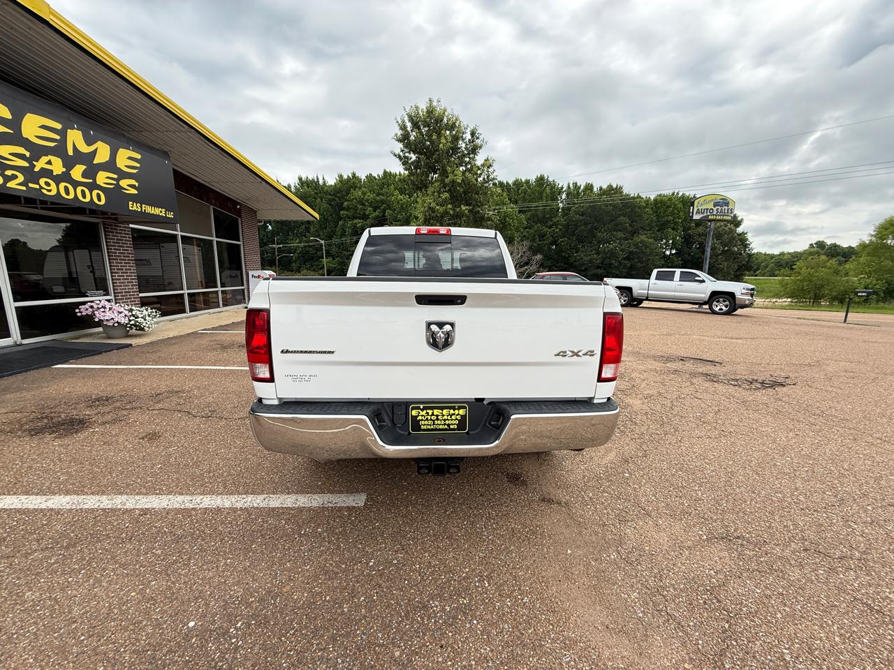 RAM 1500 4WD Crew Cab 149" Outdoorsman 2017
