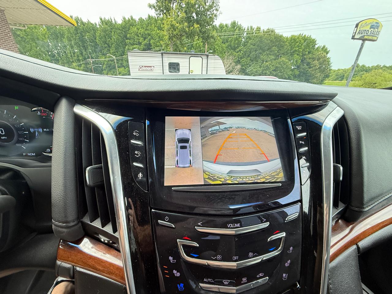 Cadillac Escalade ESV 4WD 4dr Luxury Collection 2016