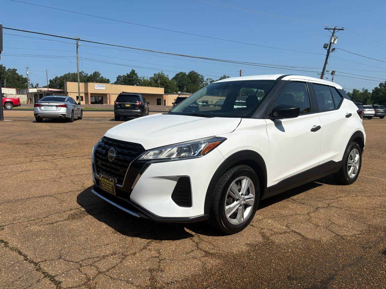 Nissan Kicks S FWD 2023