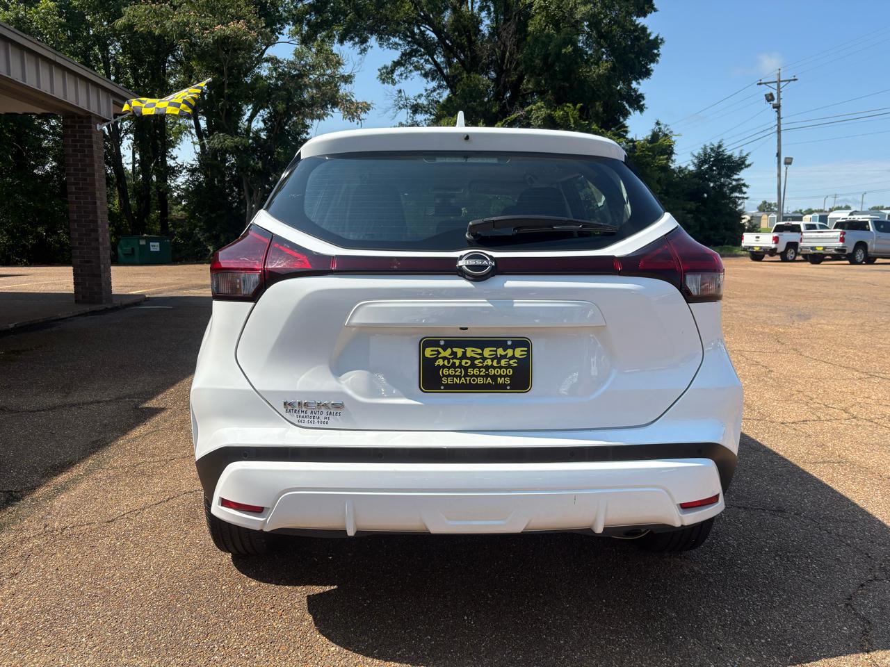 Nissan Kicks S FWD 2023