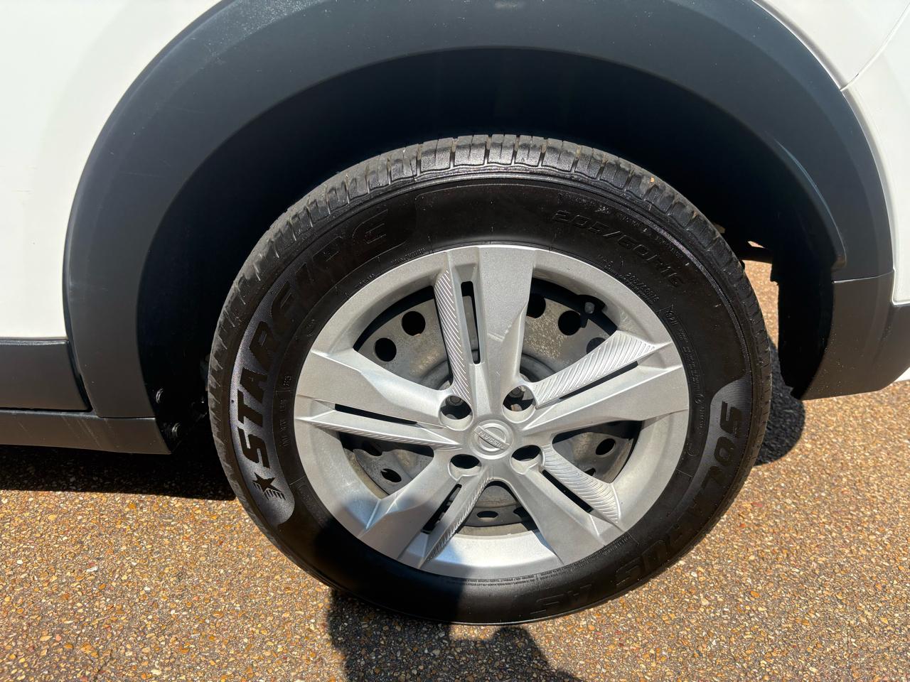 Nissan Kicks S FWD 2023