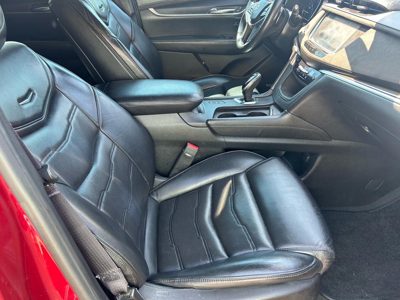 Cadillac XT5 AWD 4dr Platinum 2017