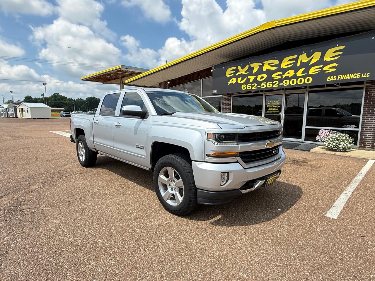Chevrolet Silverado 1500 4WD Crew Cab 143.5" LT w/2LT 2017