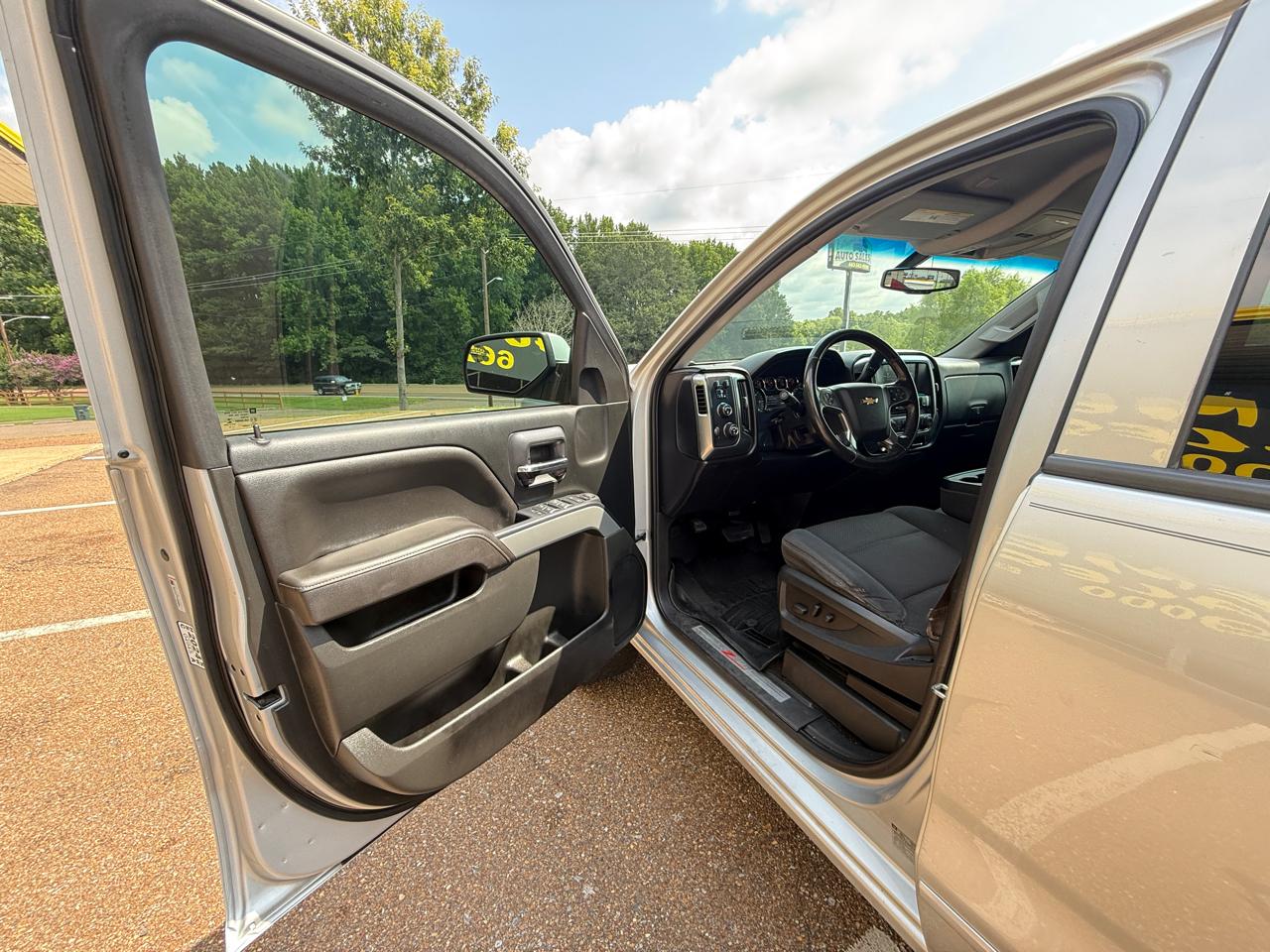 Chevrolet Silverado 1500 4WD Crew Cab 143.5" LT w/2LT 2017