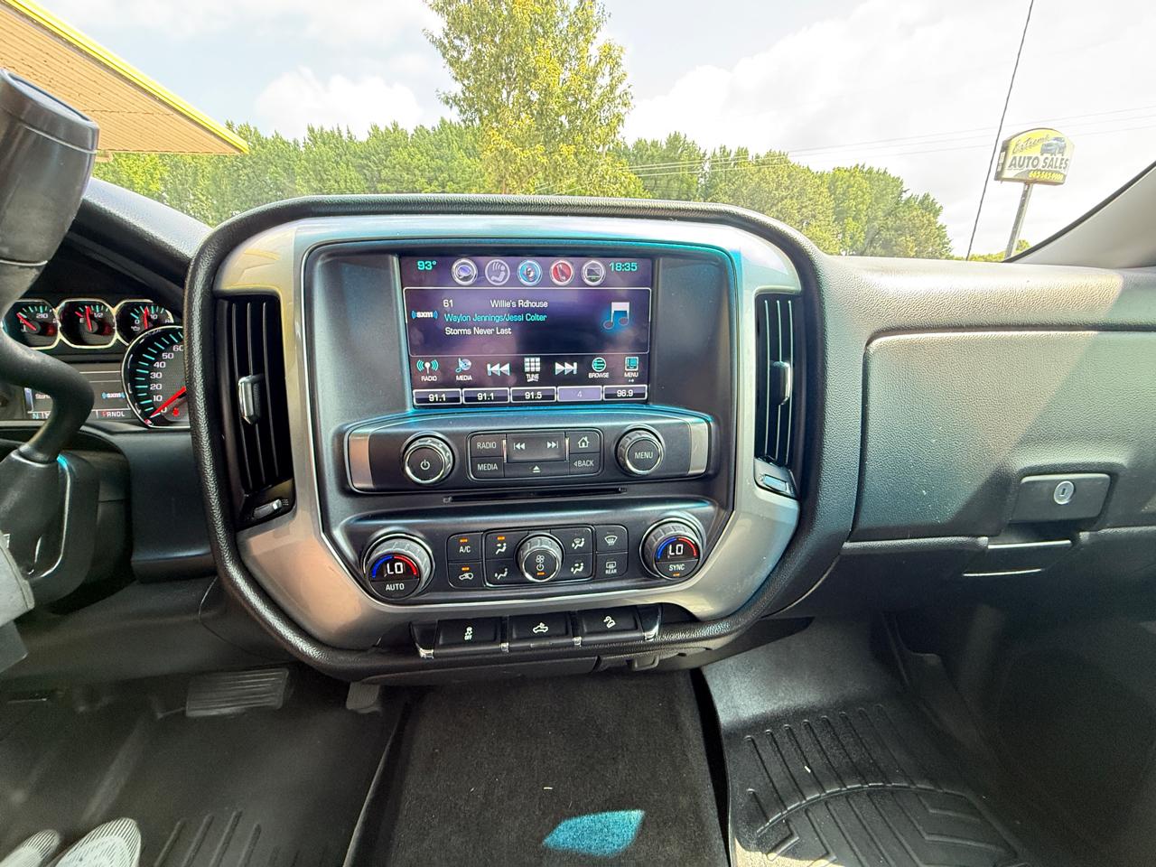 Chevrolet Silverado 1500 4WD Crew Cab 143.5" LT w/2LT 2017
