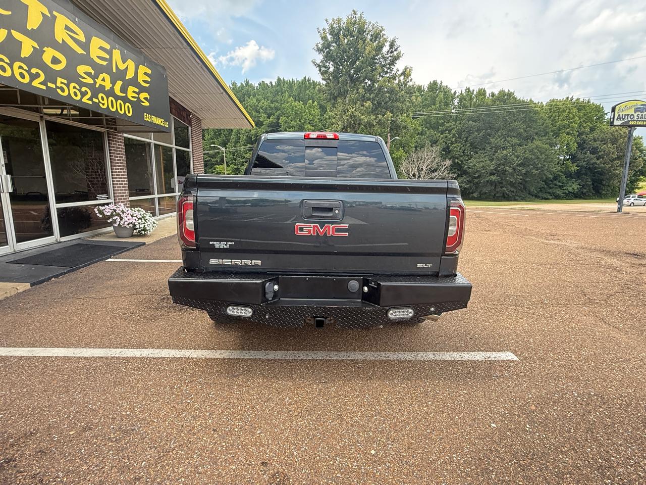 GMC Sierra 1500 4WD Crew Cab 143.5" SLT 2018