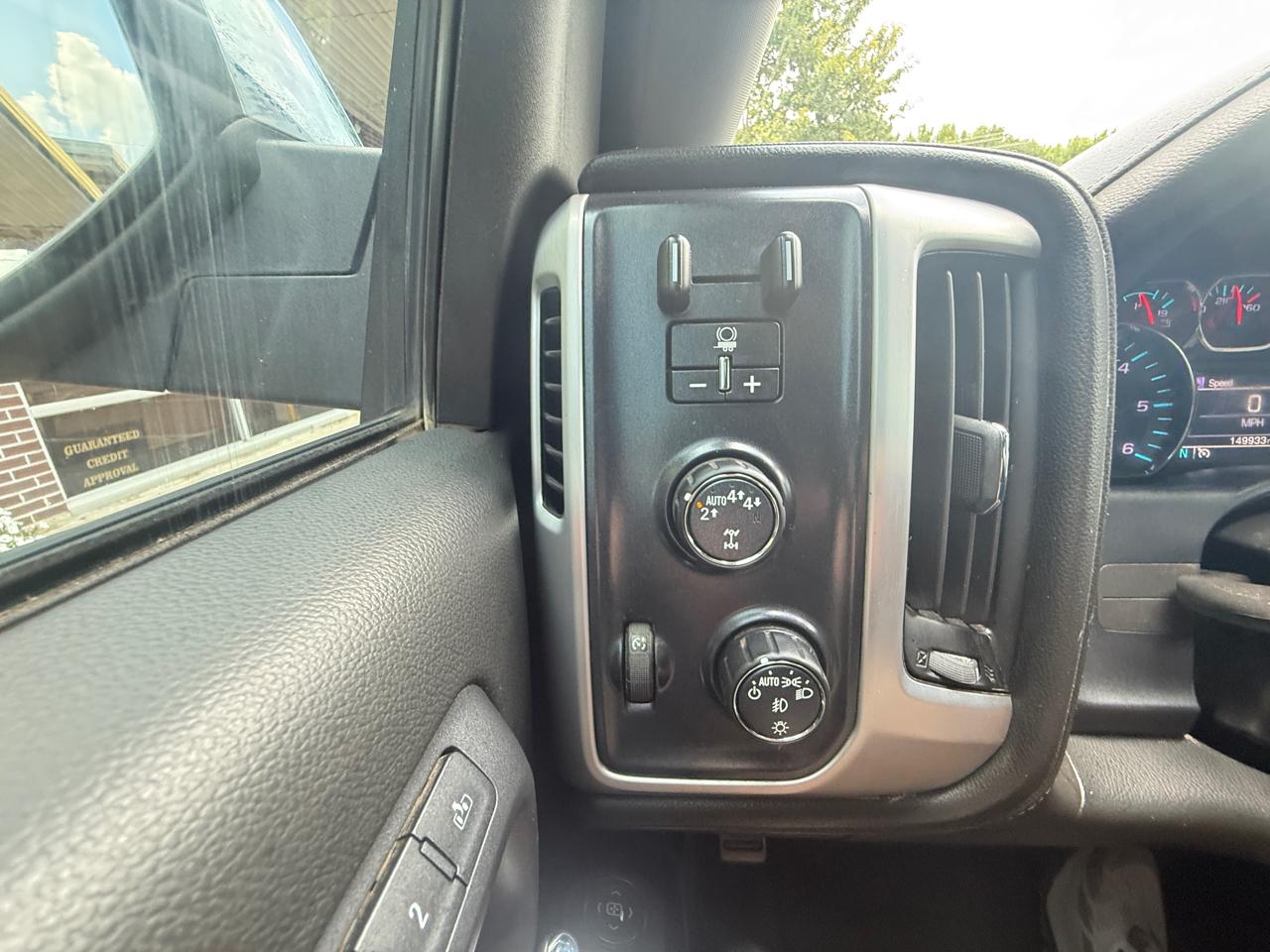 GMC Sierra 1500 4WD Crew Cab 143.5" SLT 2018