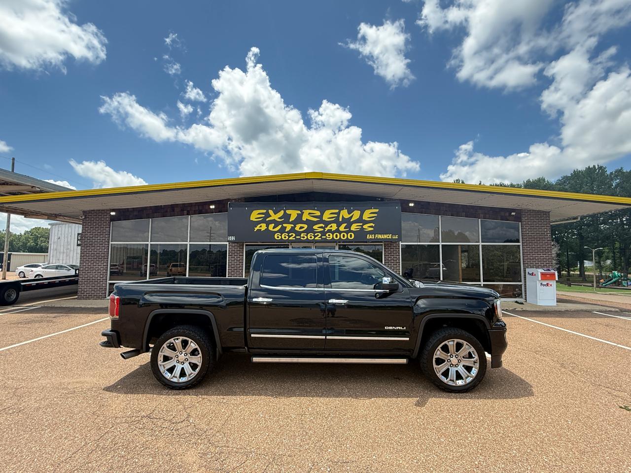GMC Sierra 1500 4WD Crew Cab 143.5" Denali 2018