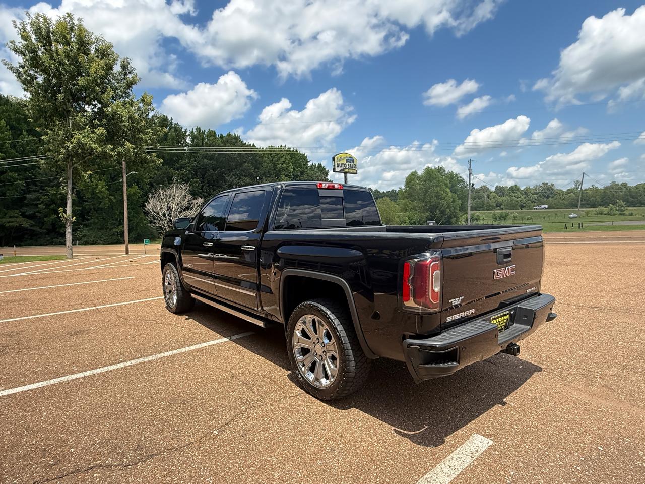 GMC Sierra 1500 4WD Crew Cab 143.5" Denali 2018