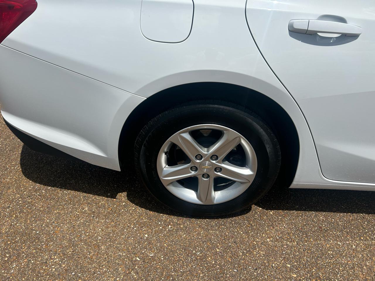 Chevrolet Malibu 4dr Sdn LS w/1FL 2021
