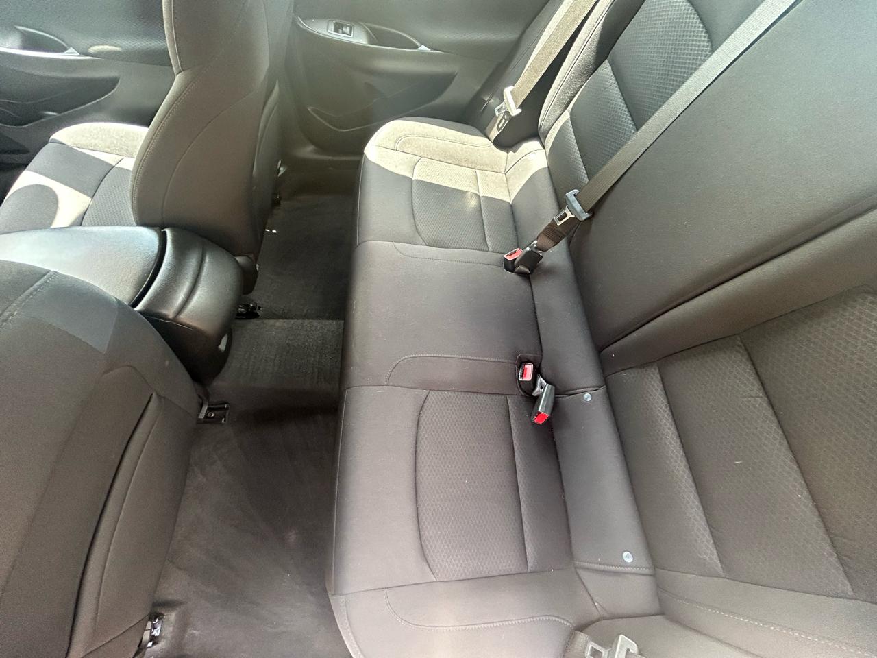 Chevrolet Malibu 4dr Sdn LS w/1FL 2021