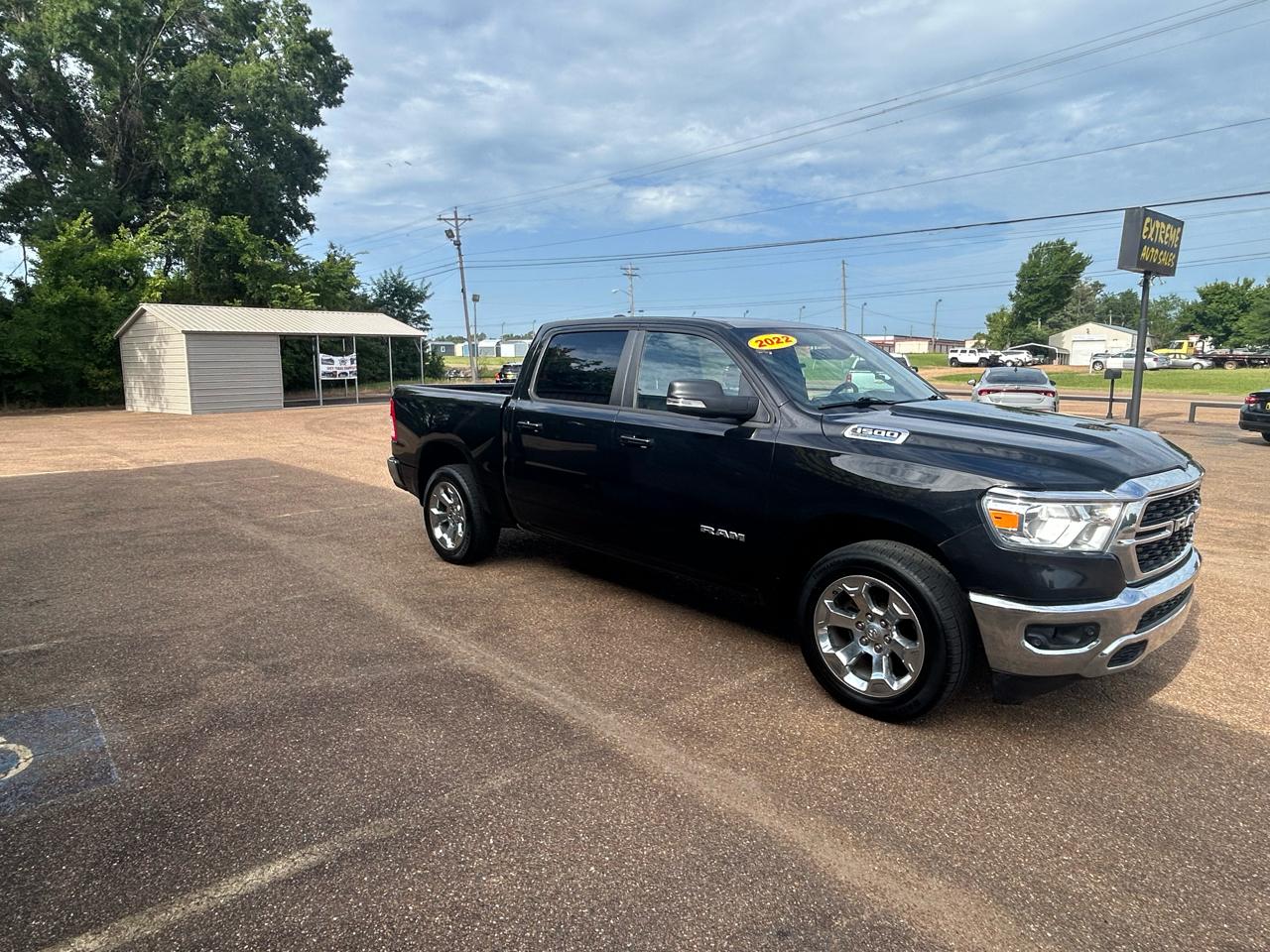 RAM 1500 Big Horn 4x4 Crew Cab 5'7" Box 2022