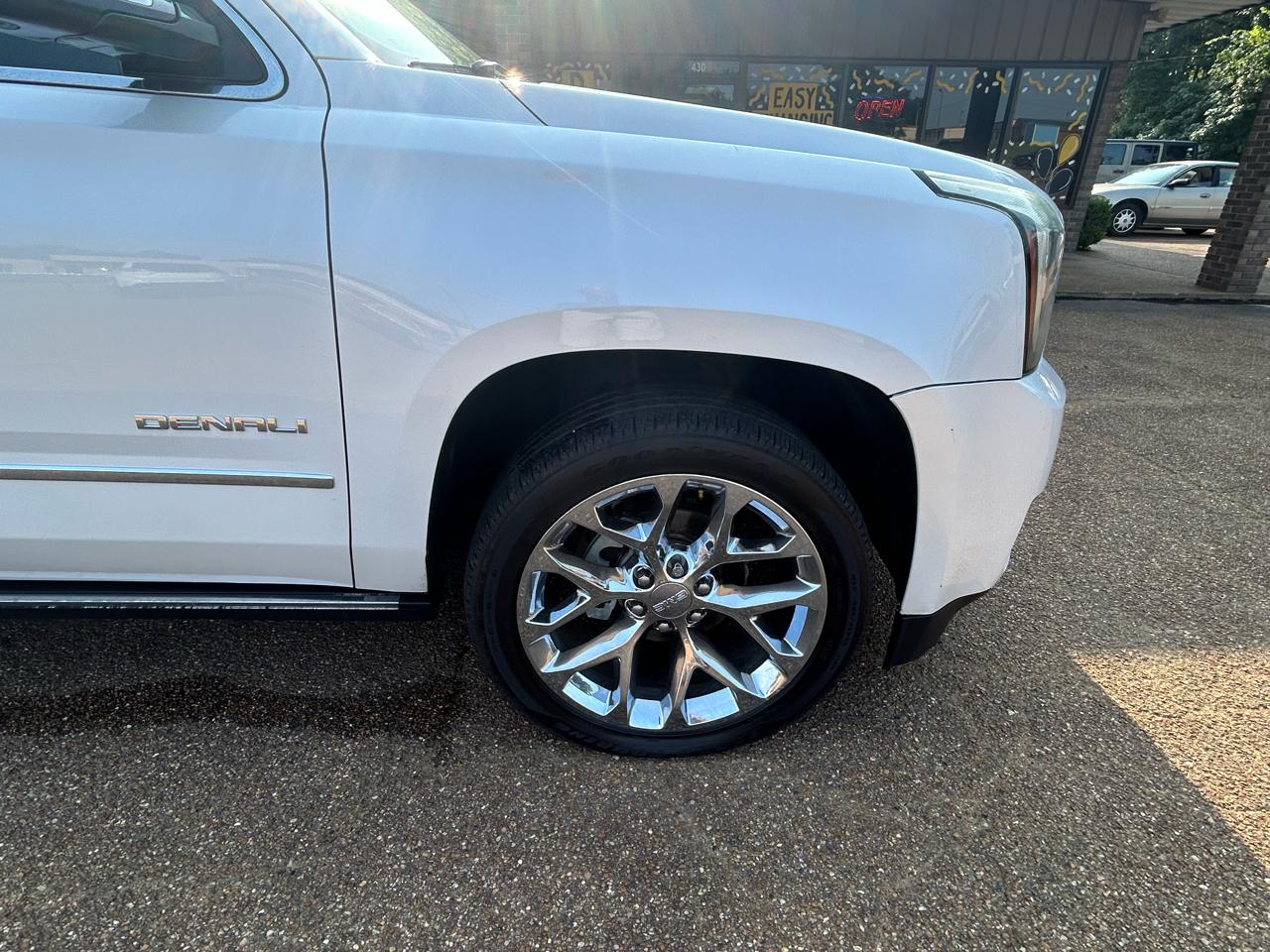 GMC Yukon 4WD 4dr Denali 2016
